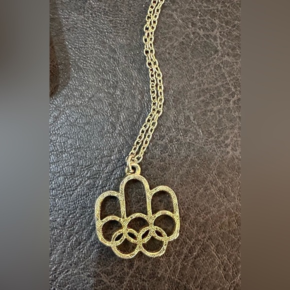 Vintage 1976 Olympic Game Rings  Gold Plated Pendant Necklace Cojo 1976 Montreal - Picture 1 of 13